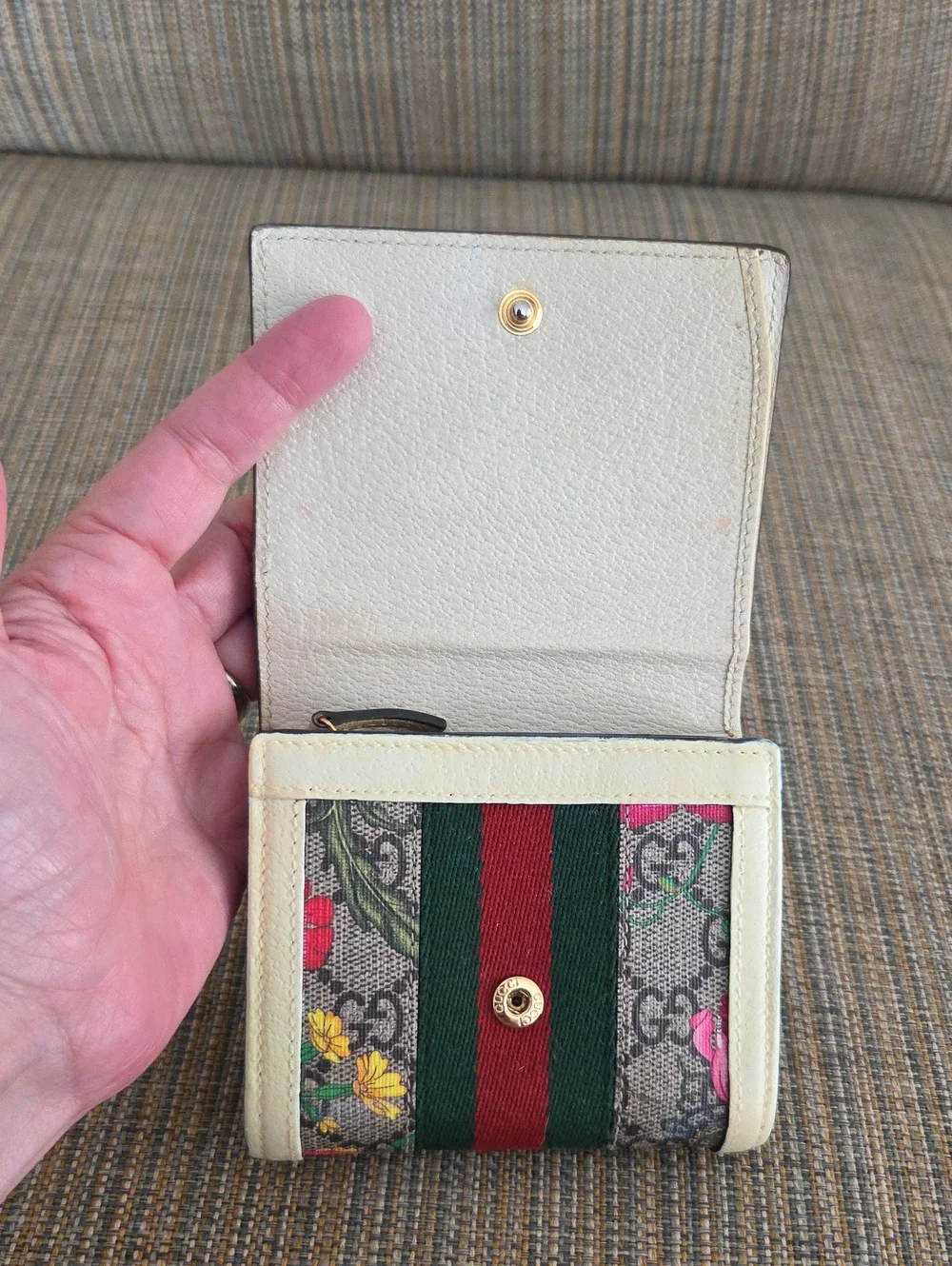 Gucci Flora Ophidia Supreme Wallet in Ivory with Green/Red Web